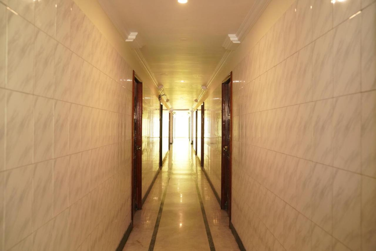 Durga Residency Hotel Tirupati Exterior photo