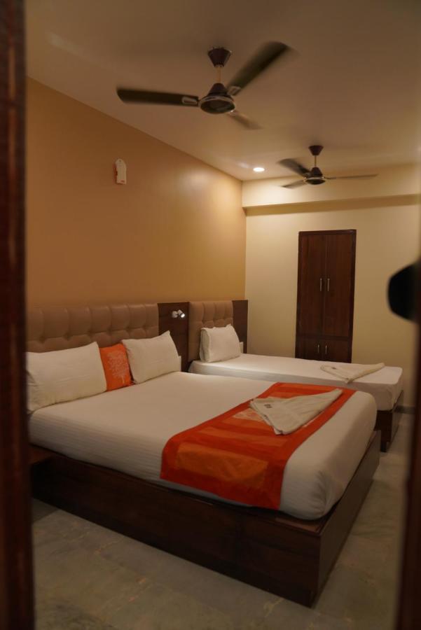 Durga Residency Hotel Tirupati Exterior photo